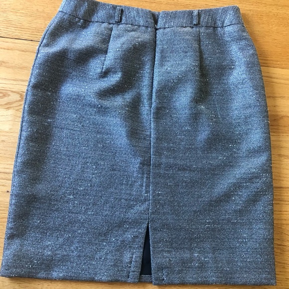 Silver metallic lined size 6 pencil skirt - Picture 5 of 6